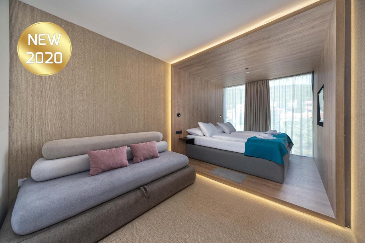 Hotel Katarina Selce Bagian luar foto