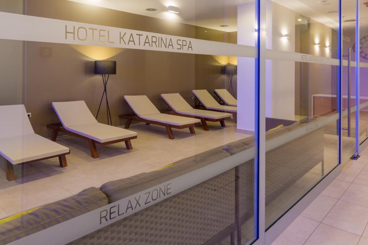 Hotel Katarina Selce Bagian luar foto