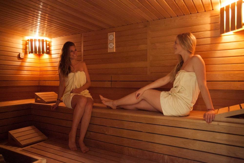 Hotel Katarina Selce Bagian luar foto