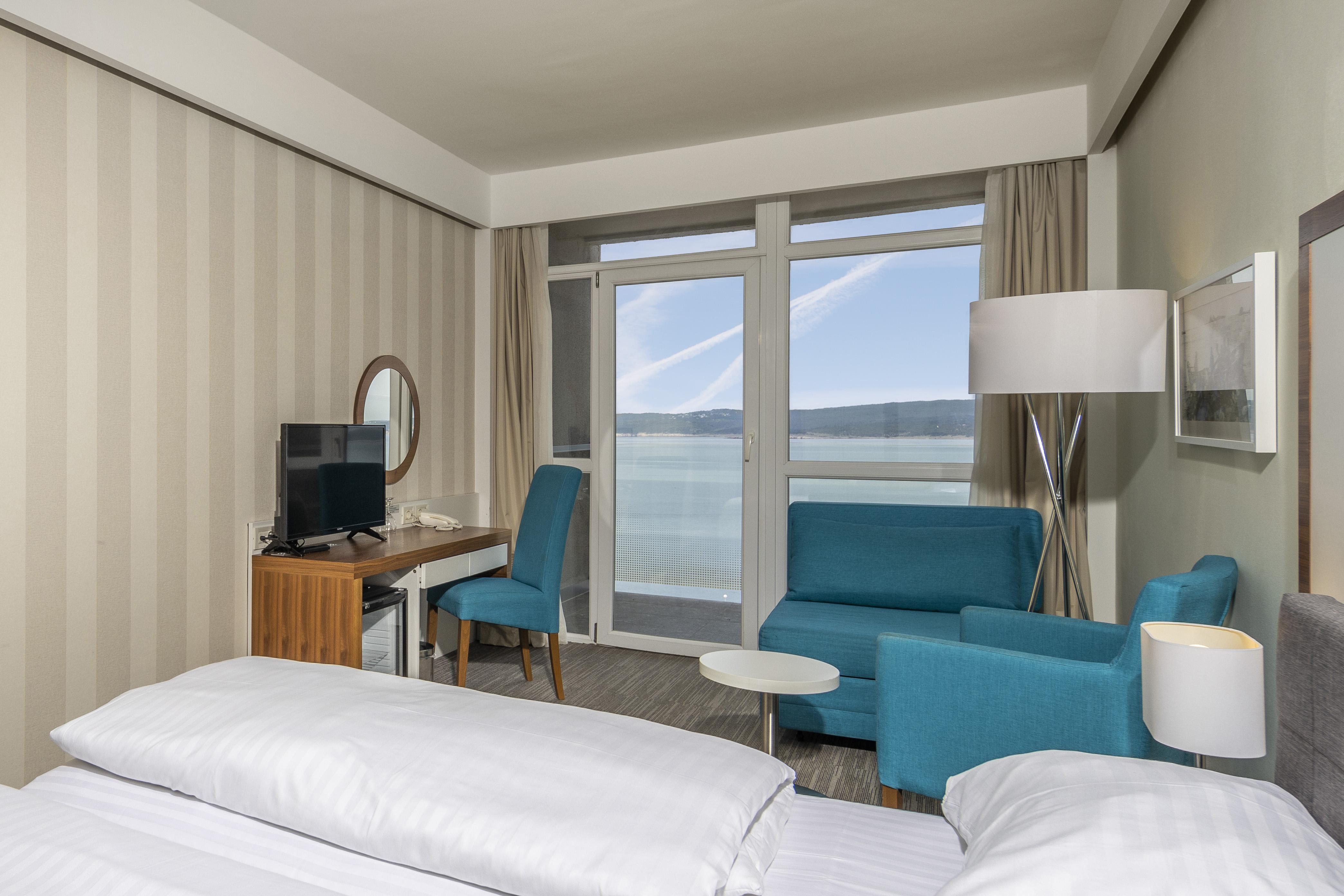 Hotel Katarina Selce Bagian luar foto