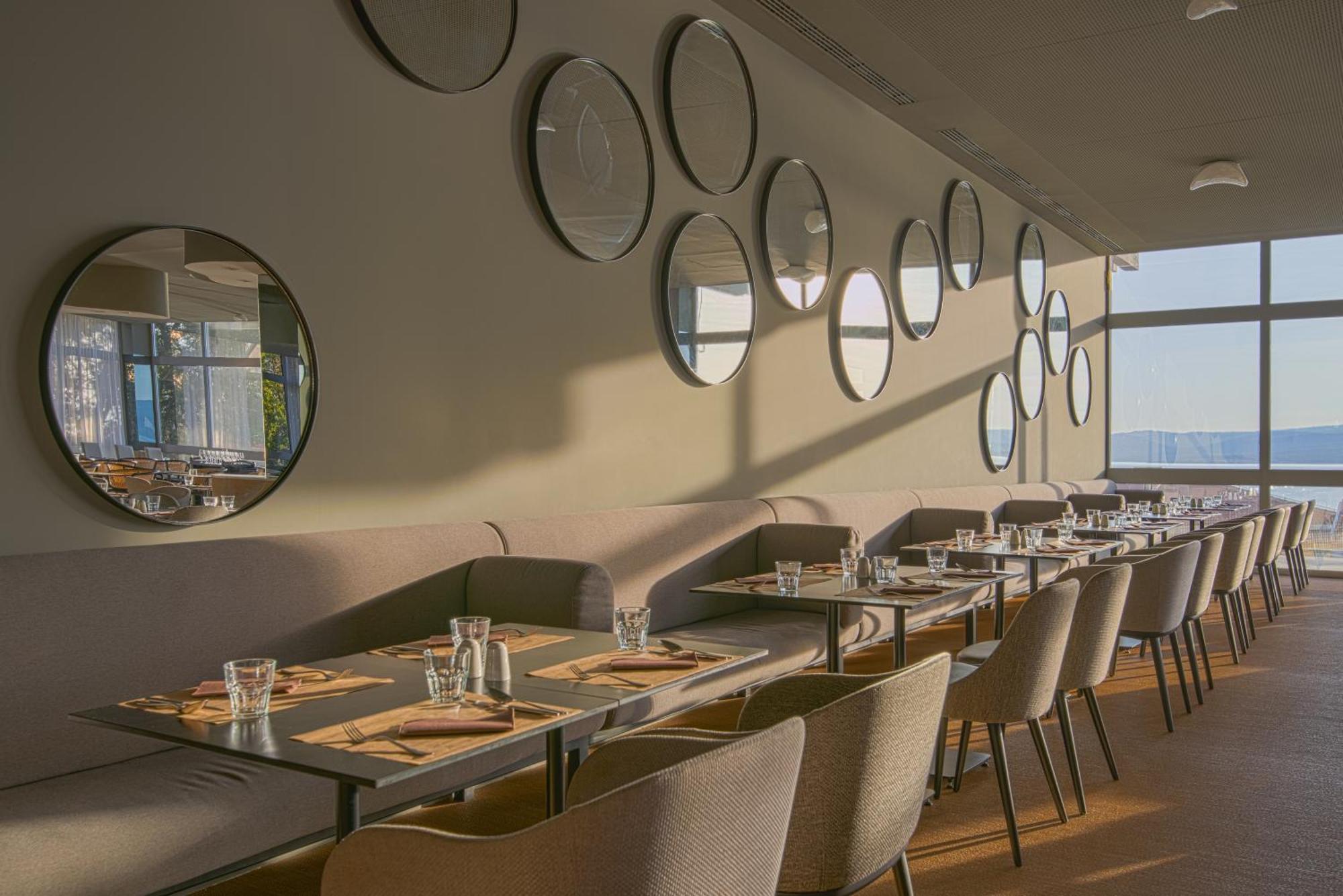 Hotel Katarina Selce Bagian luar foto