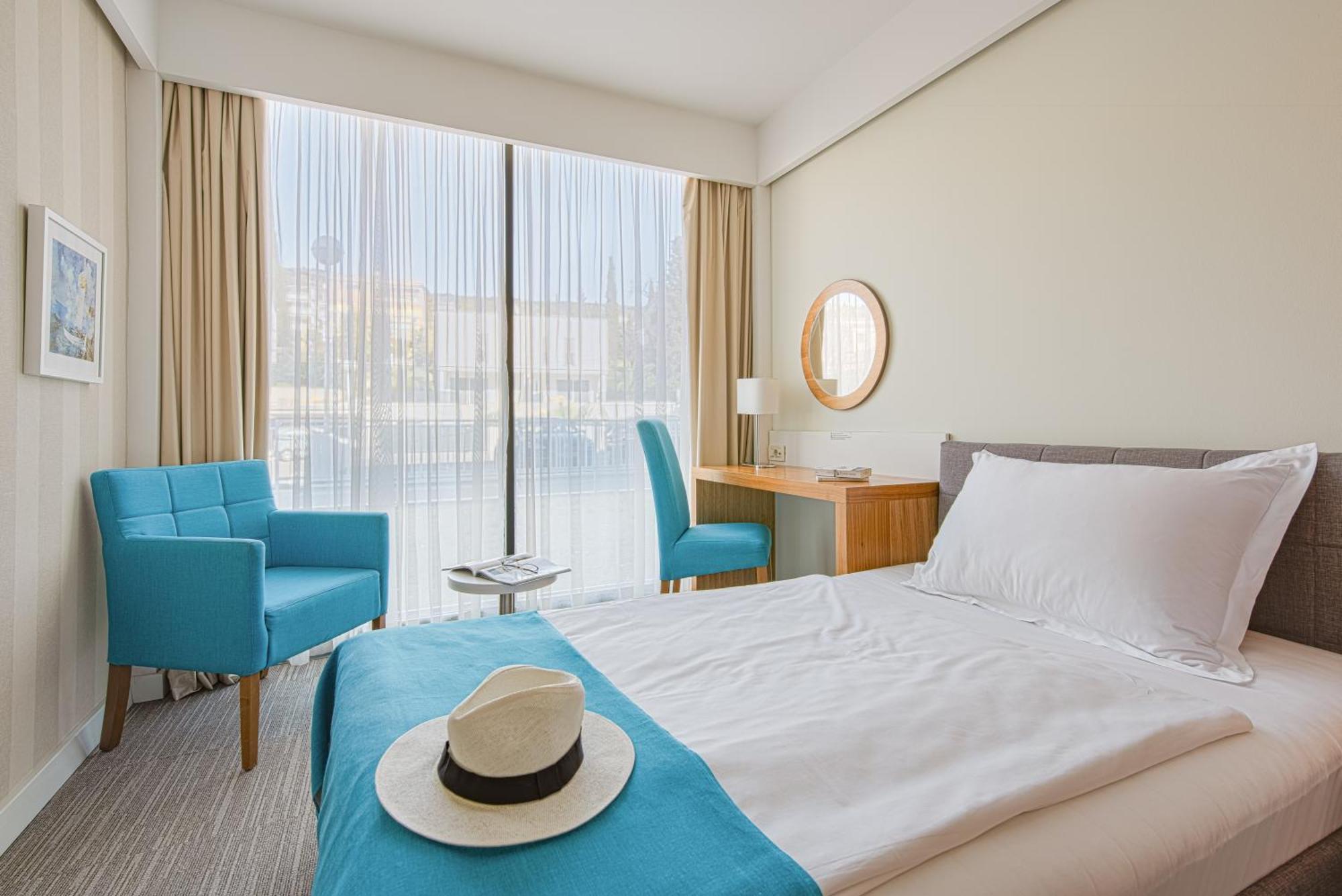 Hotel Katarina Selce Bagian luar foto