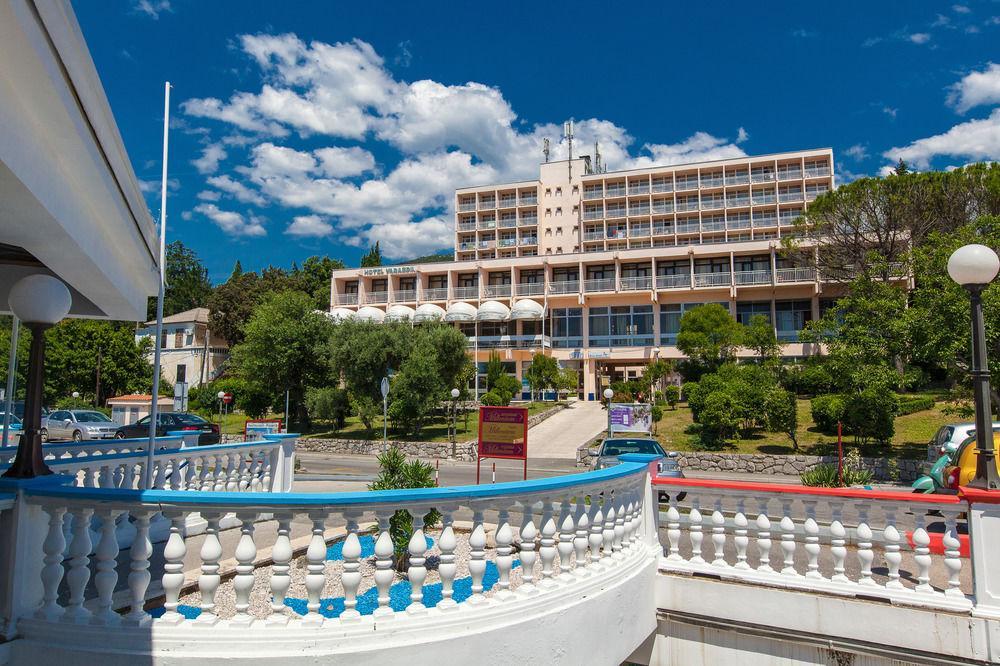Hotel Katarina Selce Bagian luar foto